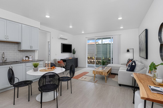 Photo - Mark West Village