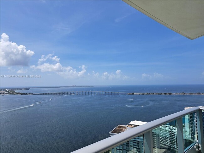 Building Photo - 1331 Brickell Bay Dr Rental