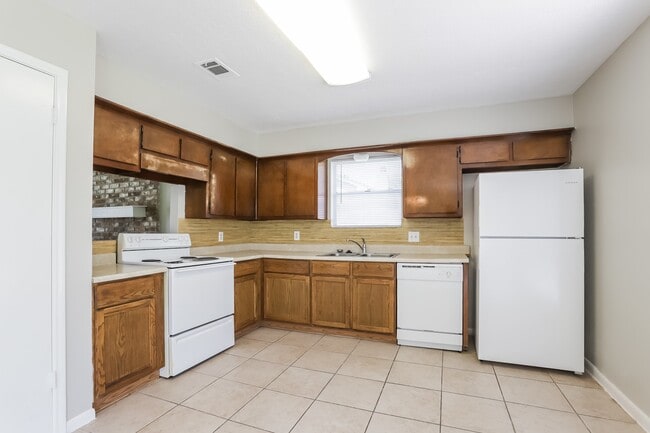 13361 Lake Breeze Ln