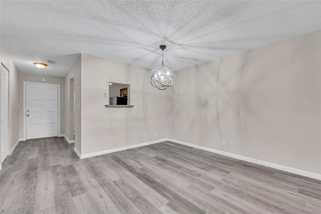 Photo - 3250 NW 85th Ave Unidad 14