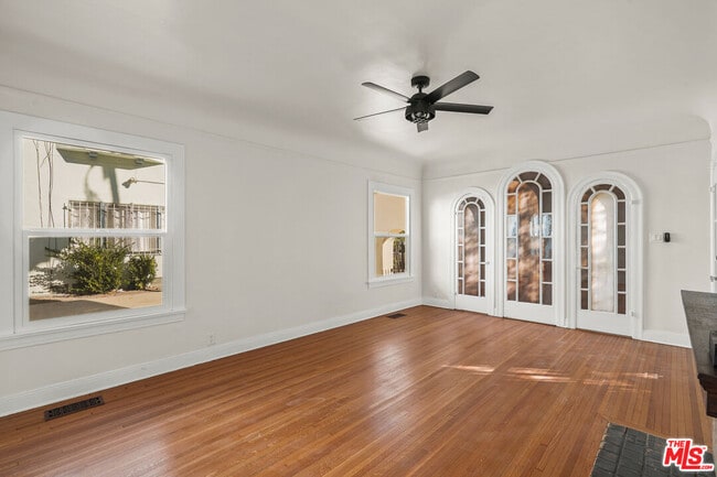 Photo - 1815 Grace Ave