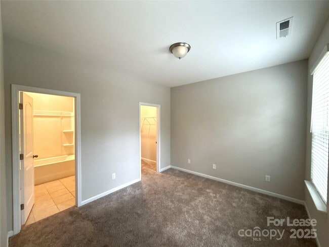 Photo - 1138 Doveridge St