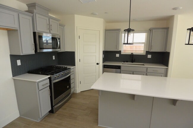 Photo - Almost Brand New 4 bedroom home in great South East Visalia neighborhood with Solar