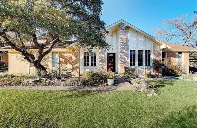 Photo - 7008 Grove Crest Dr House