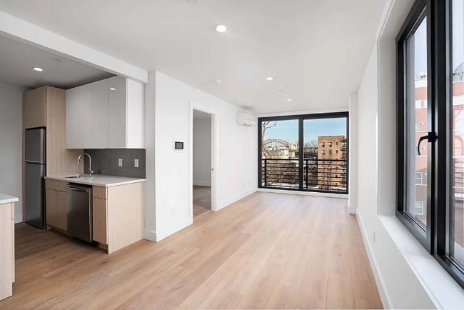 Building Photo - 23-33 Astoria Blvd