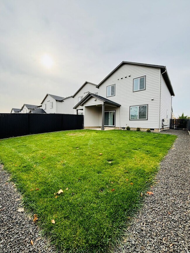 Photo - 2418 Leonard Ln