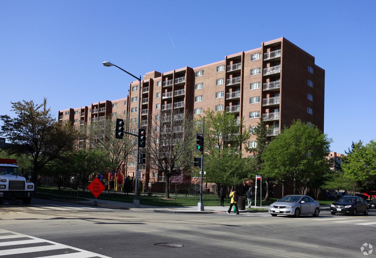 Photo - Golden Rule Apartments