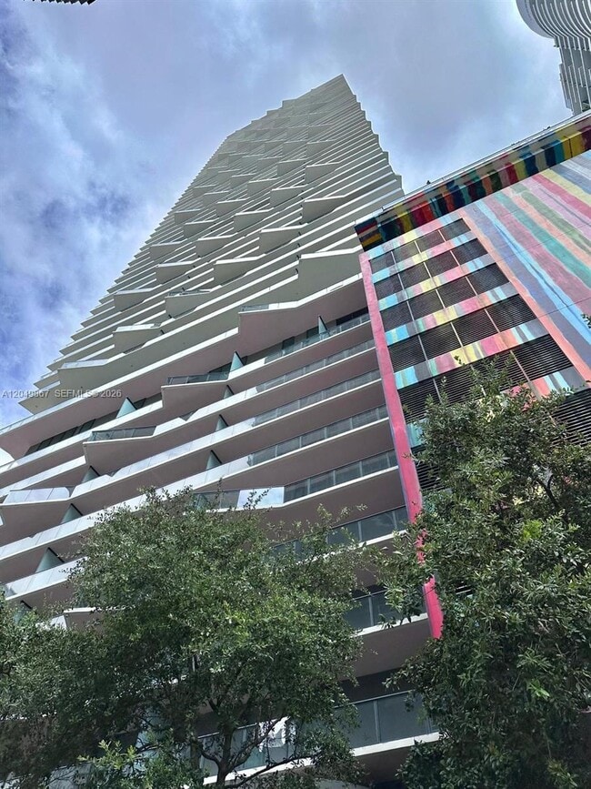 Building Photo - 1300 S Miami Ave Unit 1605