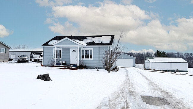 Building Photo - 2088 Skylark Ln