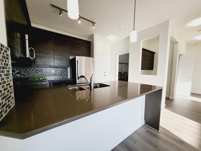 Photo - 2590 Anderson Way SW