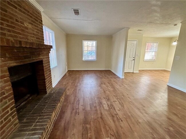 Photo - 1579 Harbins Rd NW