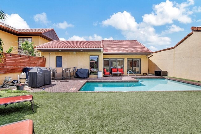 Photo - 1057 NE 202nd Ln