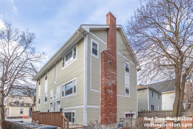 Photo - 24 Chester St Unit 2
