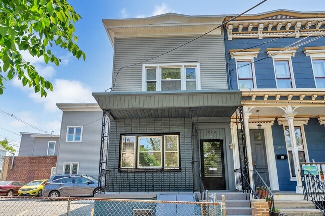 Building Photo - 322 Webster Ave Unit 1FL Rental