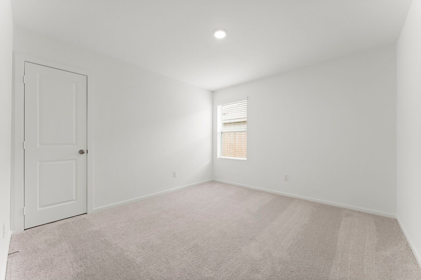 Photo - 468 Shoreview Dr