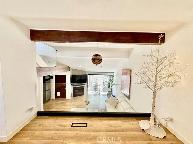 Photo - 21545 Erwin St