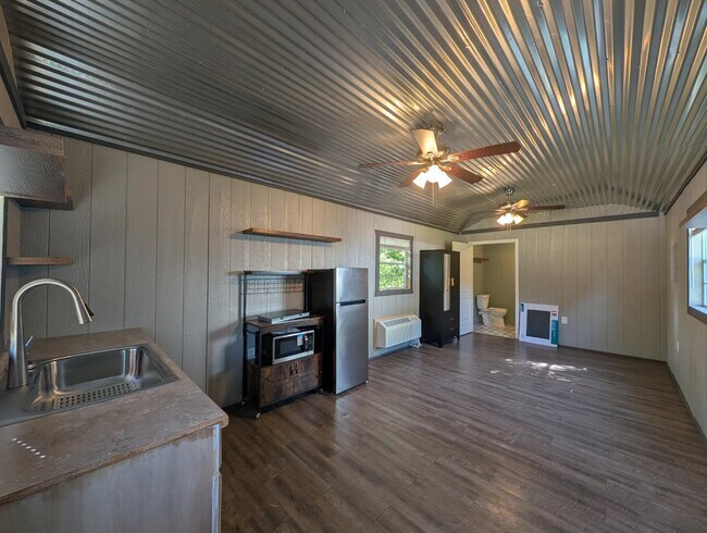 Photo - 121 Green Lane