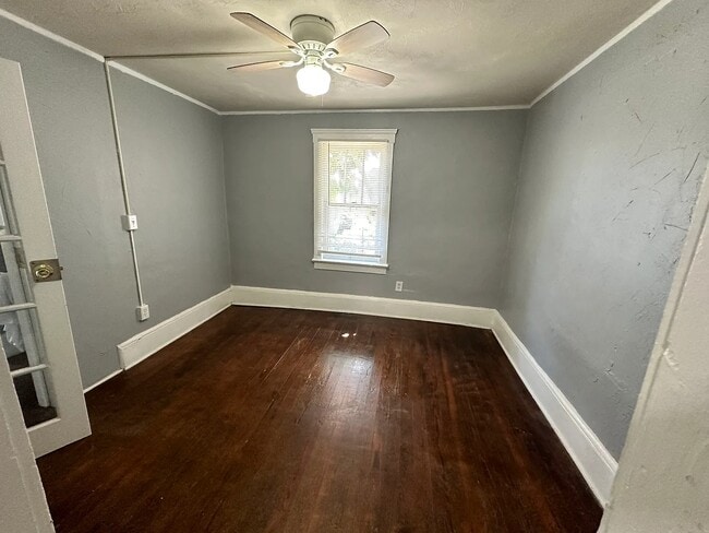 Photo - 827 N Oleander Ave