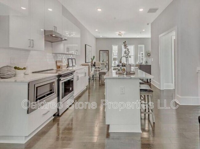 Photo - 456 Parkway Dr NE