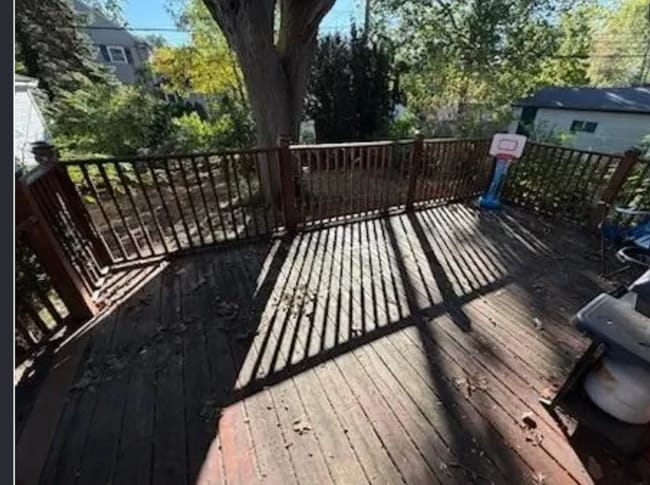 Photo - 2865 Central St