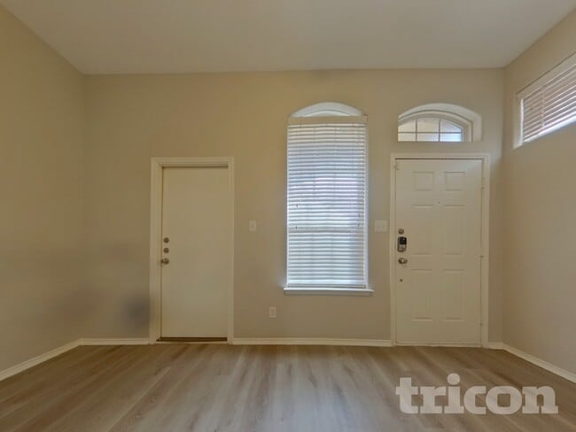 Photo - 5712 Parkview Hills Ln