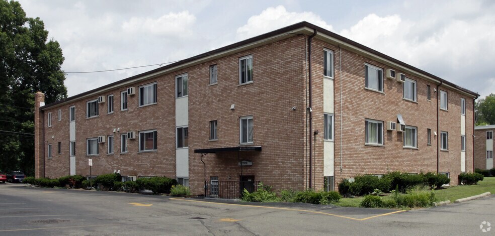 Photo - 420 Hillside Ave Apartment Unit 1