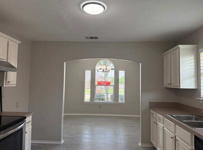 Photo - Cute property in Anna