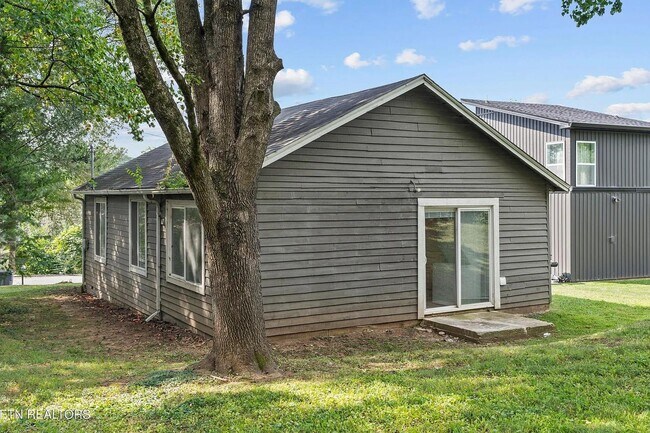 Photo - 3625 Reagan Ave NW