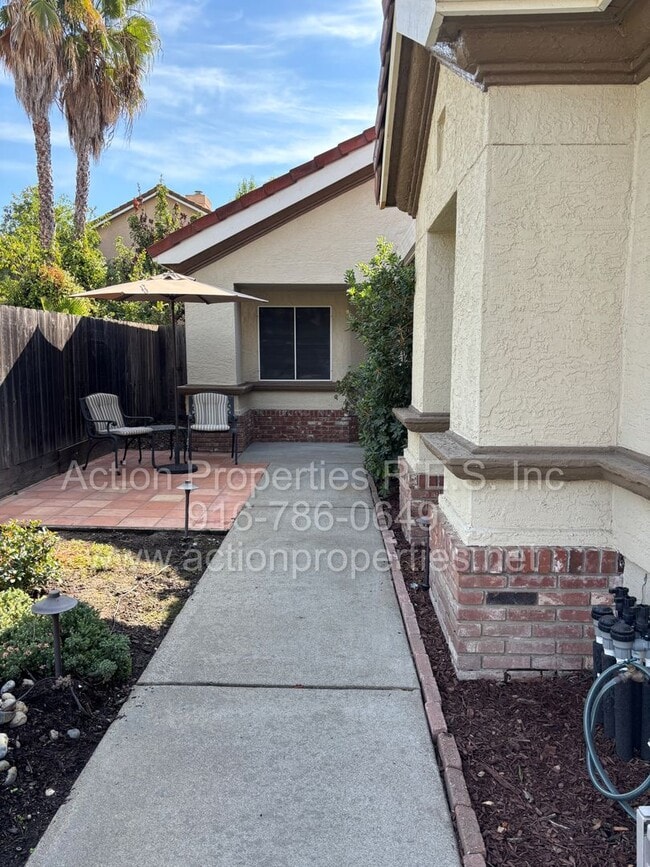 505 Cowan Ct