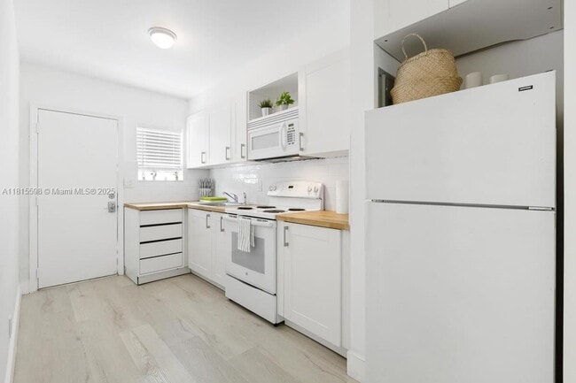 Photo - 301 NE 17th Ave Unit 4