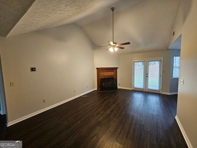Photo - 40 Peachtree Way