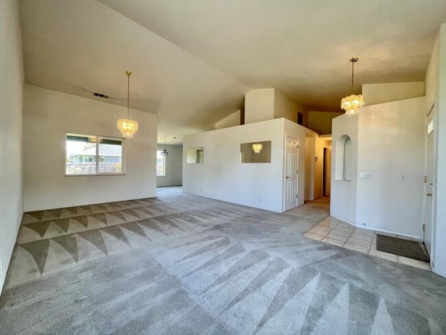 Photo - 112 Wagon Wheel Dr