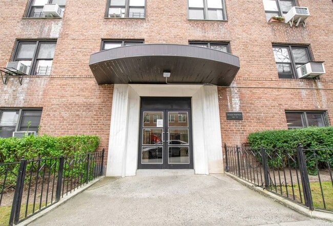 Photo - 102-12 65th Ave Rental