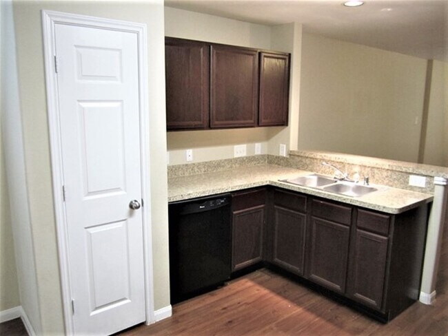 Photo - 22270 Queenbury Hills Dr
