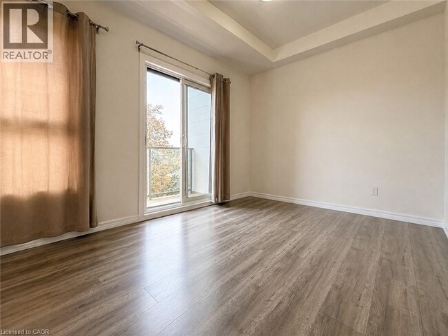 Photo - 1430 Highland Rd W