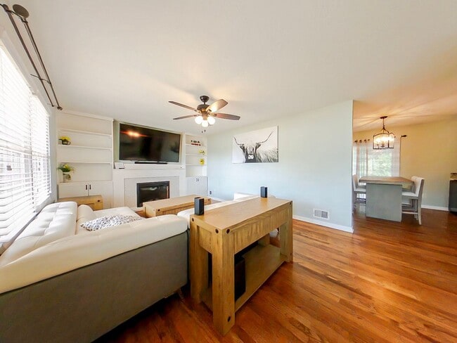 Photo - Furnished 4 Bedroom Rental in National Hills. Available now!