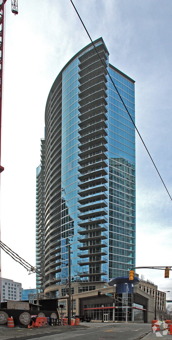 Fotografía del edificio - 1010 Midtown