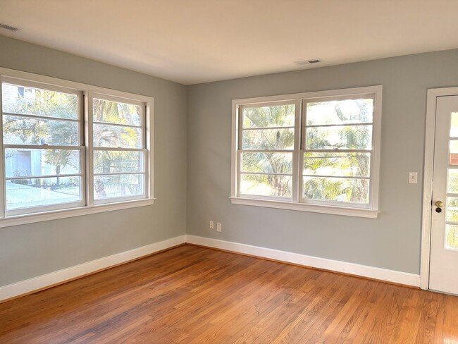 Photo - 2 Bedroom | 1 Bathroom Home – Downtown Charleston - Available NOW!