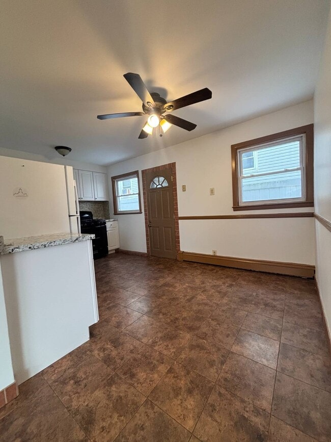 Photo - 627 W Park Ave Unit 1FL