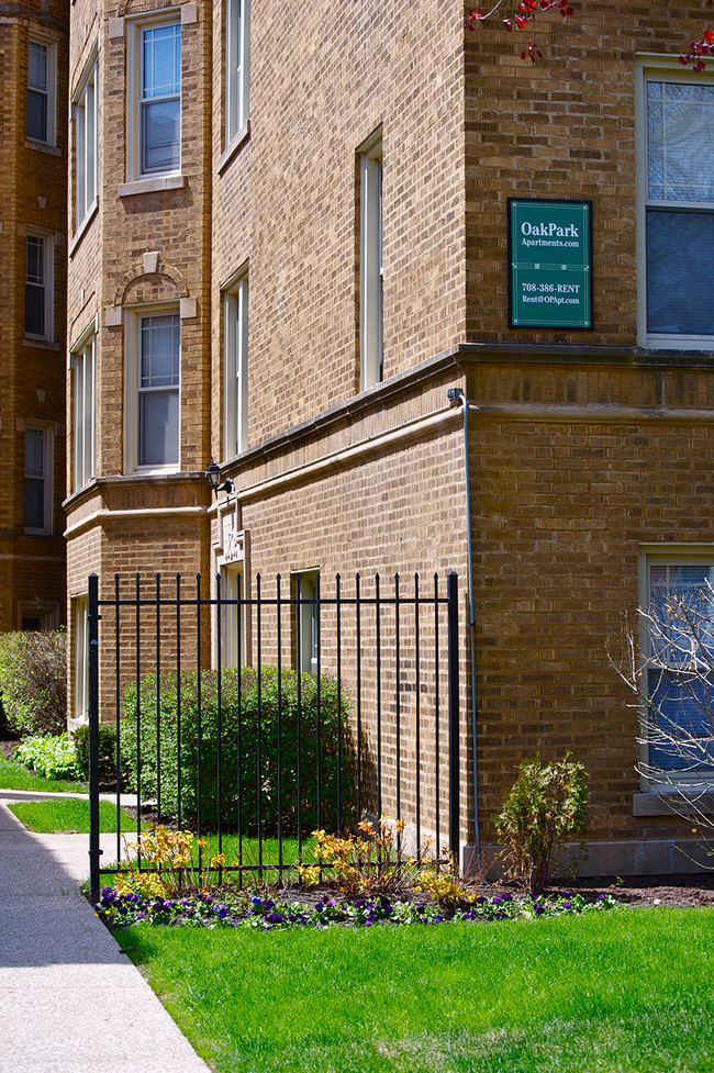 1412-1414 N. Austin Blvd. - 1412-1414 N. Austin Blvd. Apartments
