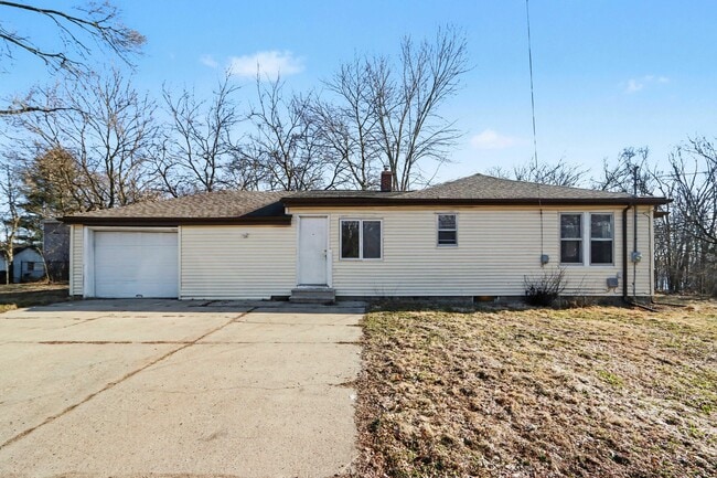 Photo - 2215 Mt Olivet Rd