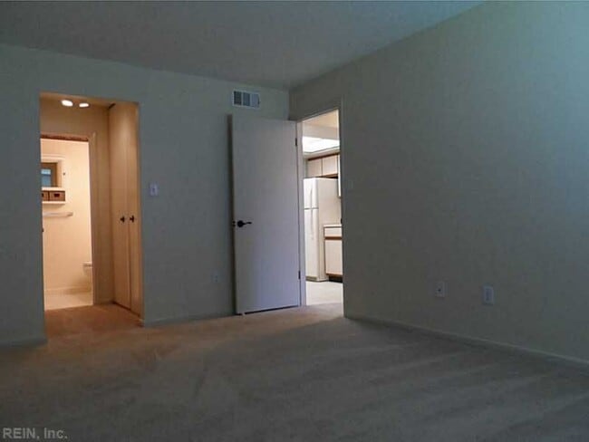 Photo - 529 Pheasant Run