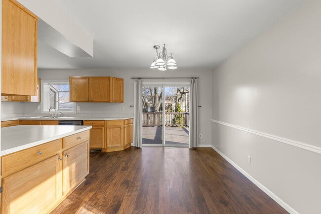 Photo - 1614 Lucylle Ave