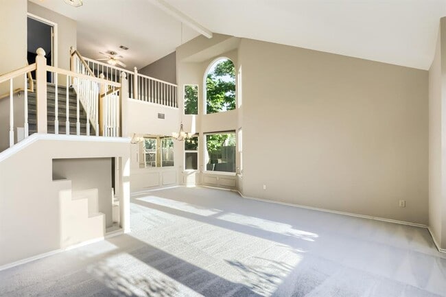 17204 Village Glen Rd