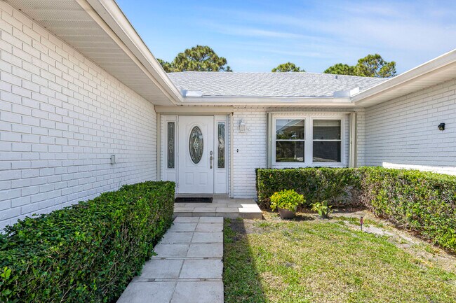 Photo - 10603 Greentrail Dr S