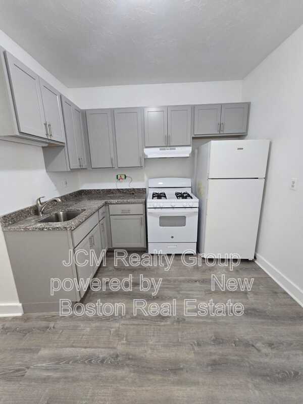 Building Photo - 128 Shawmut St Unit 2