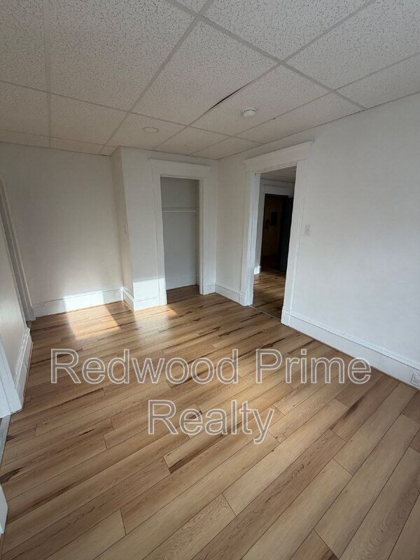 Photo - 2901 Maple Ave