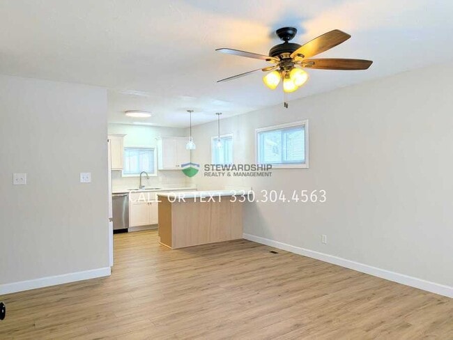 Photo - 2881 Archwood Pl