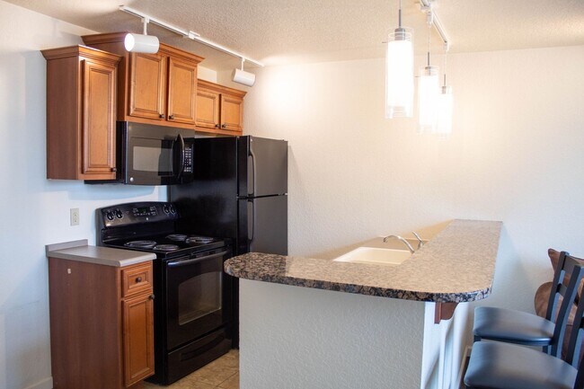 Photo - 610 Springfield