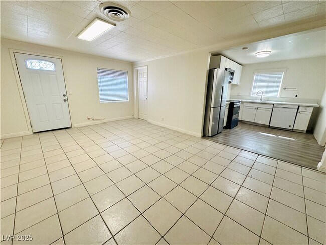Photo - 1871 Shadow Mountain Pl